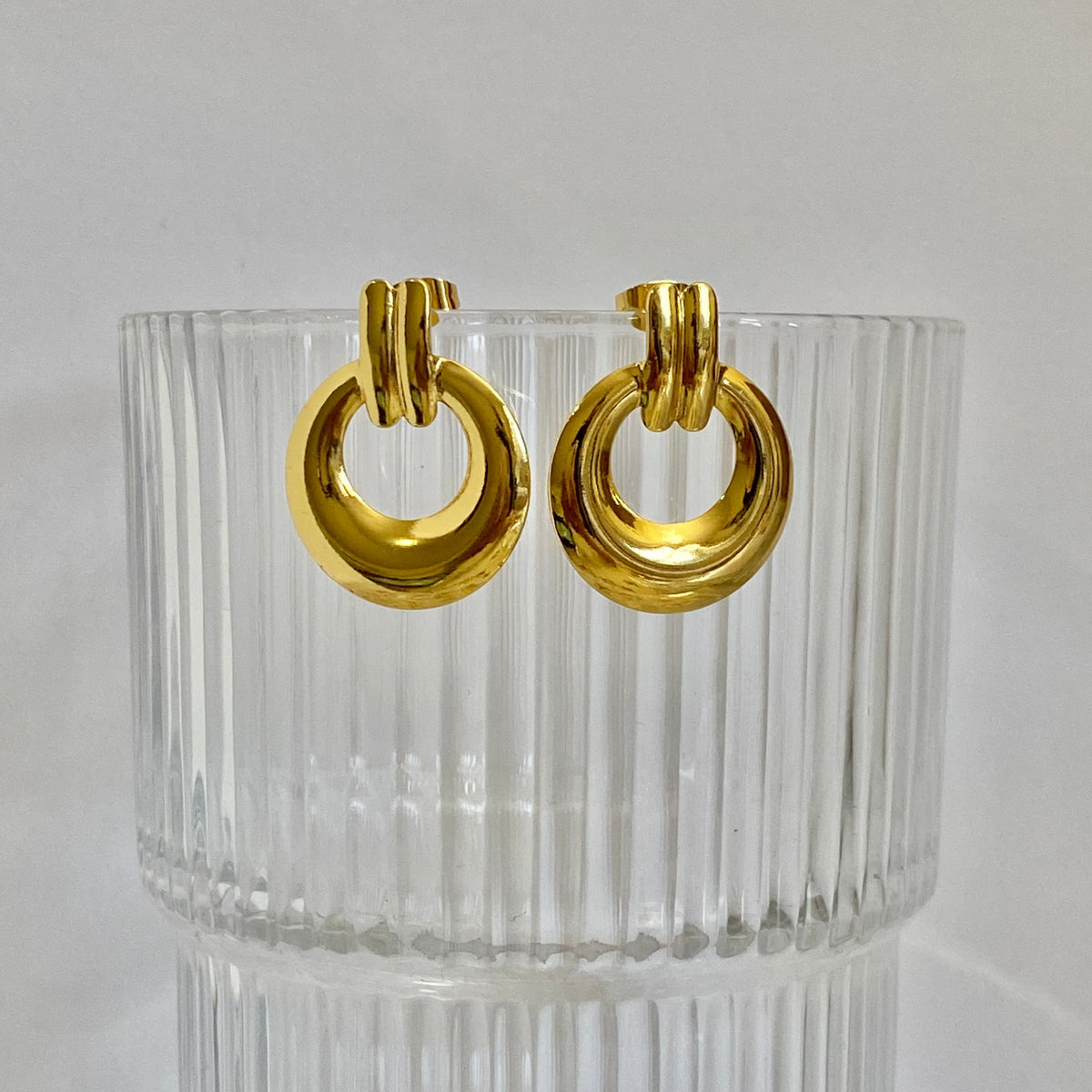Delphi Studs