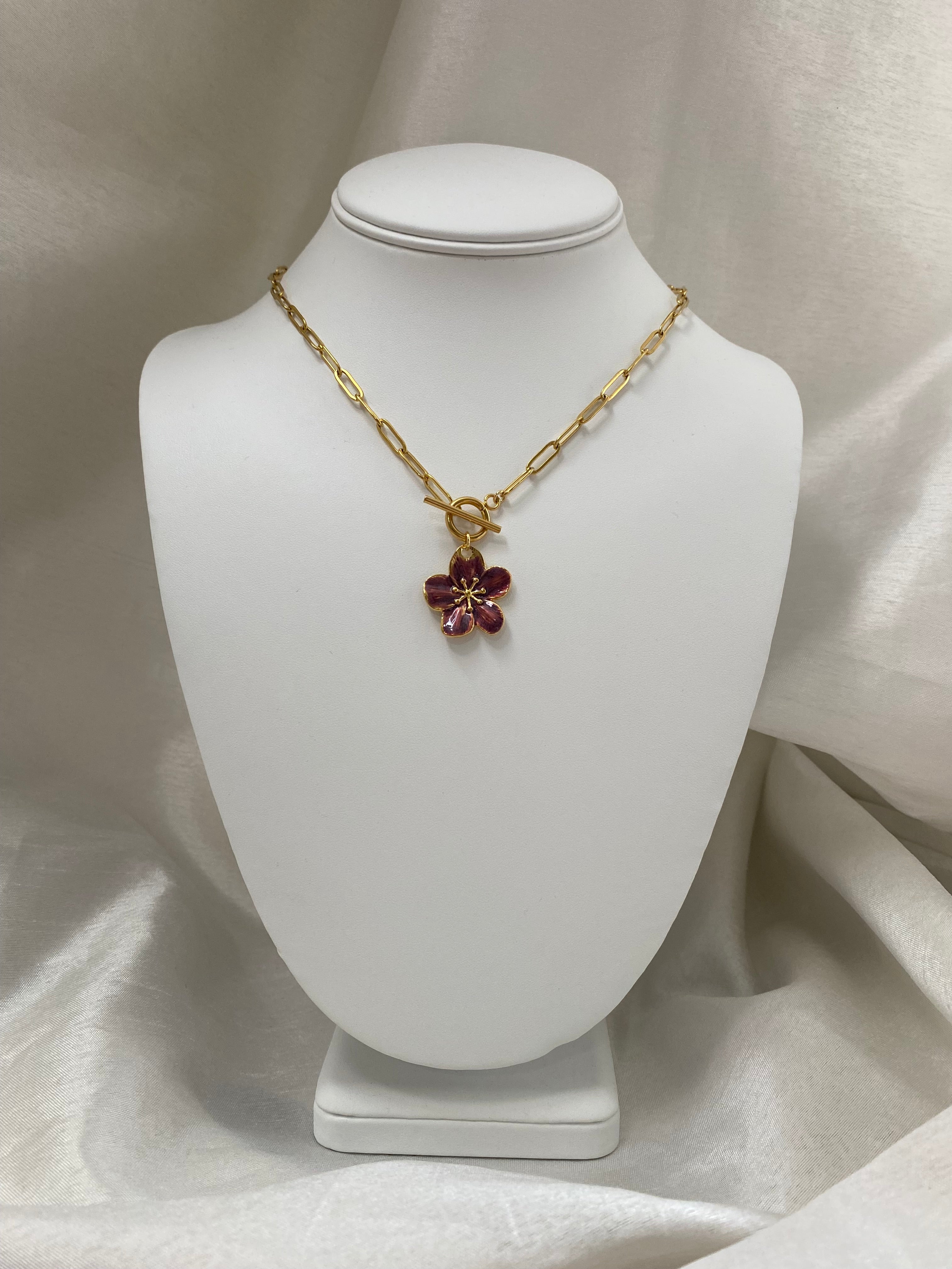 Sangria Beach Flower Necklace