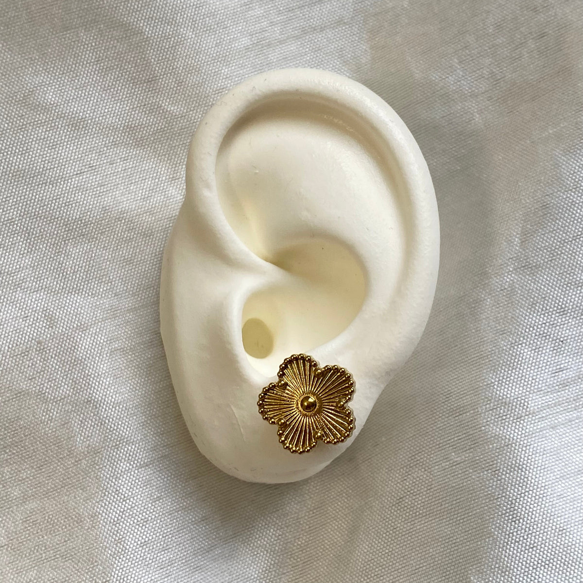 Gold Classivue Studs