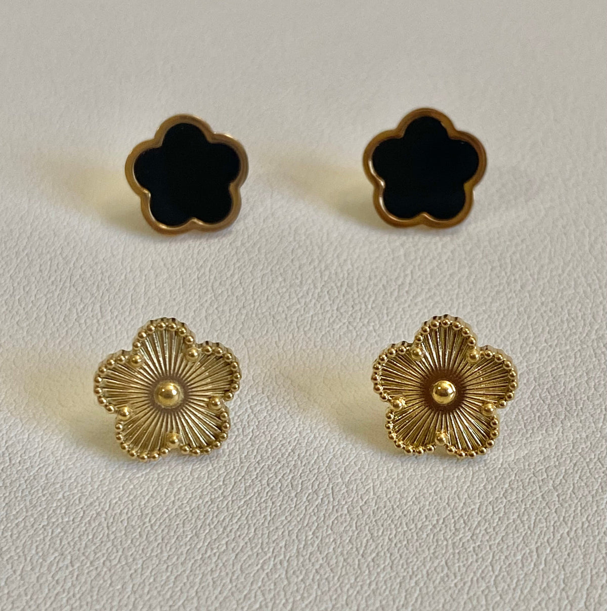 Gold Classivue Studs