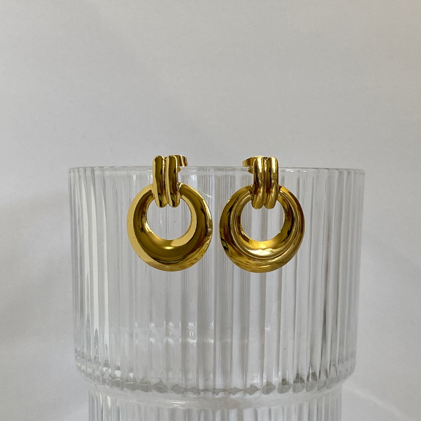Delphi Studs