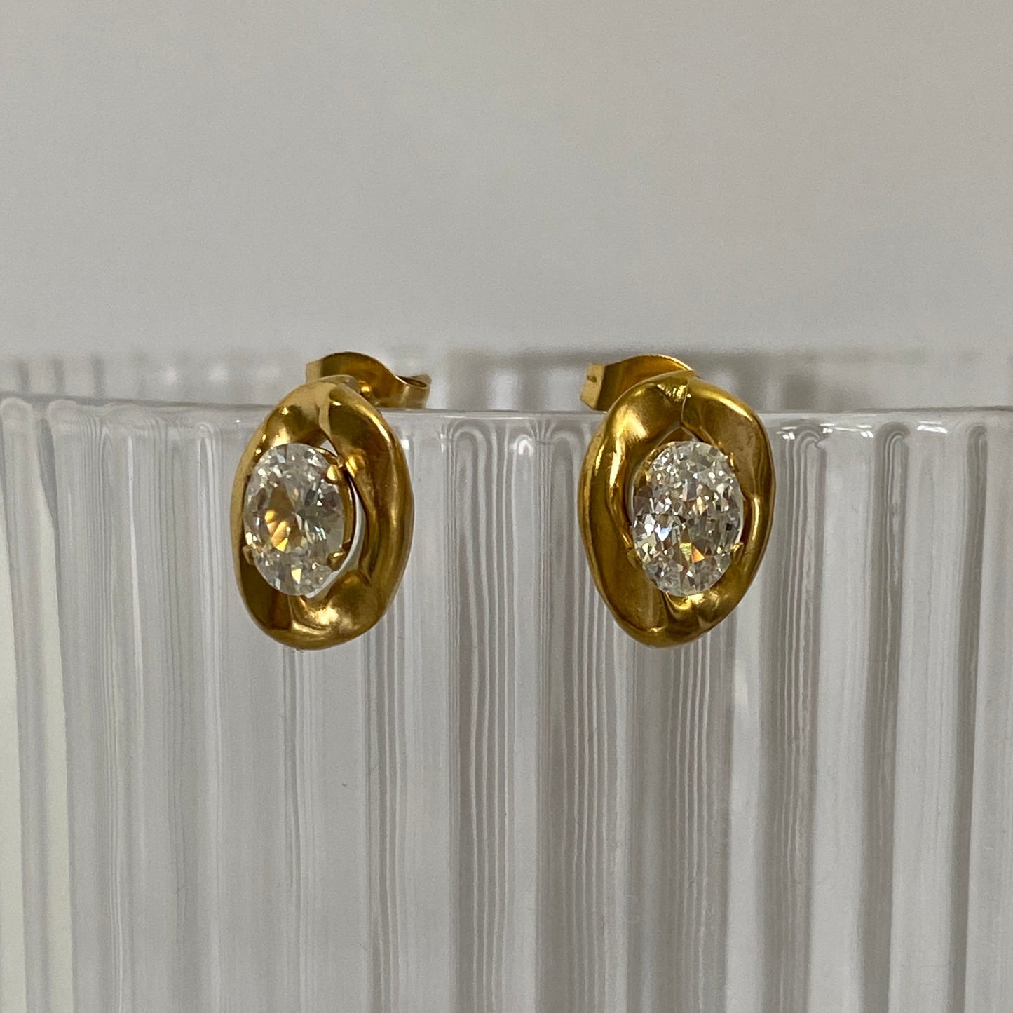 Diala Studs