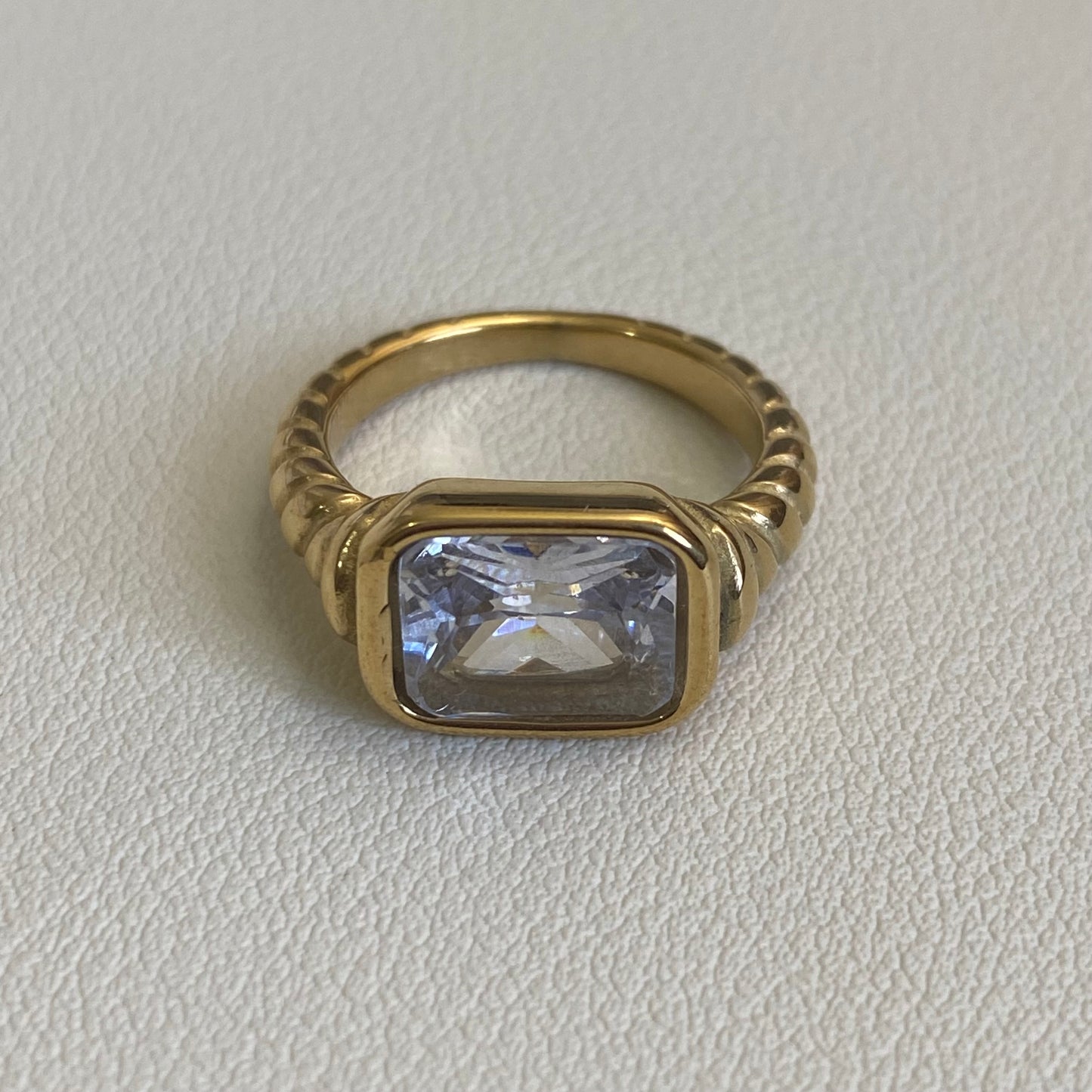 Gemlet Ring