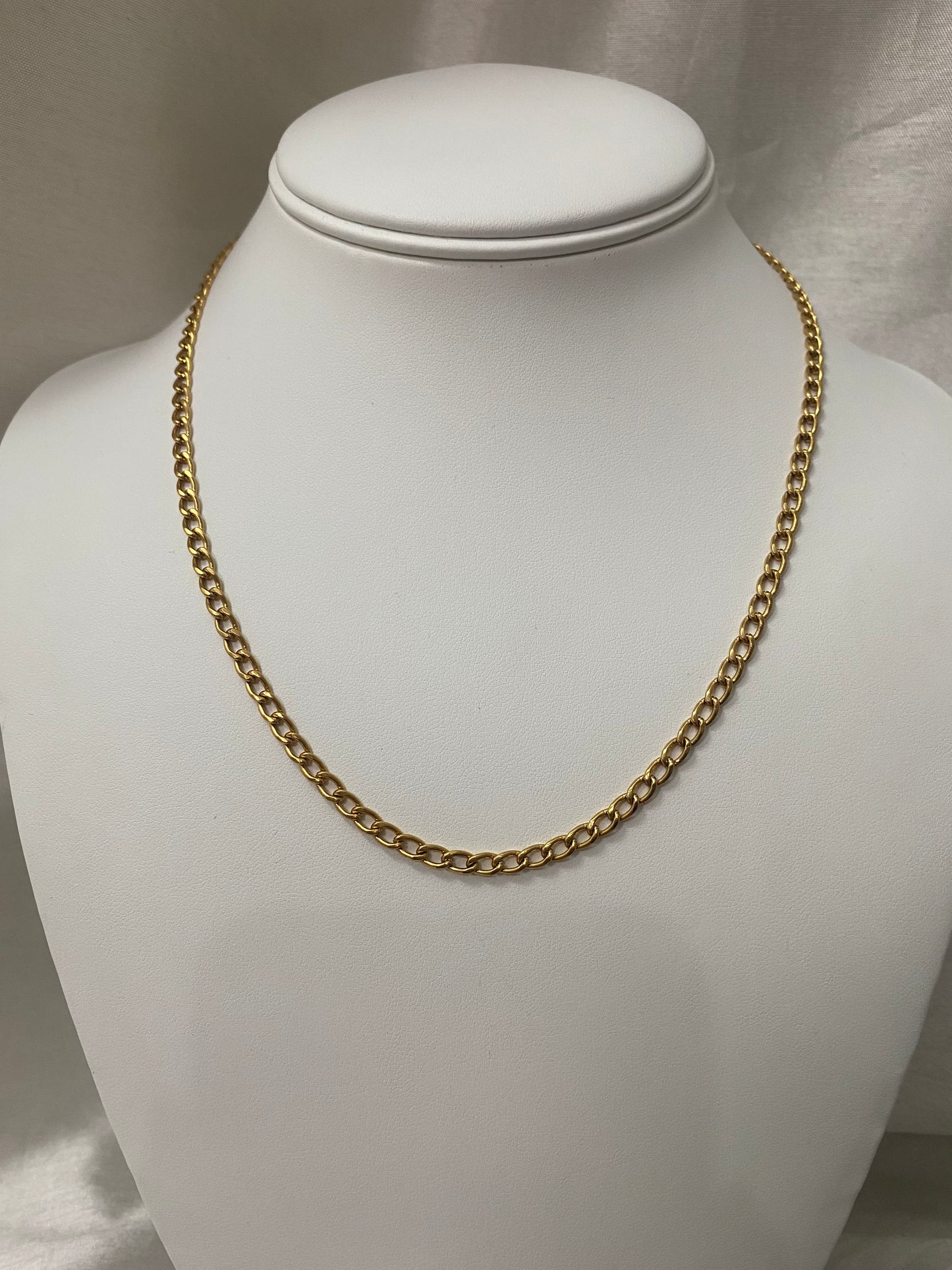 Essential Big Curb Necklace