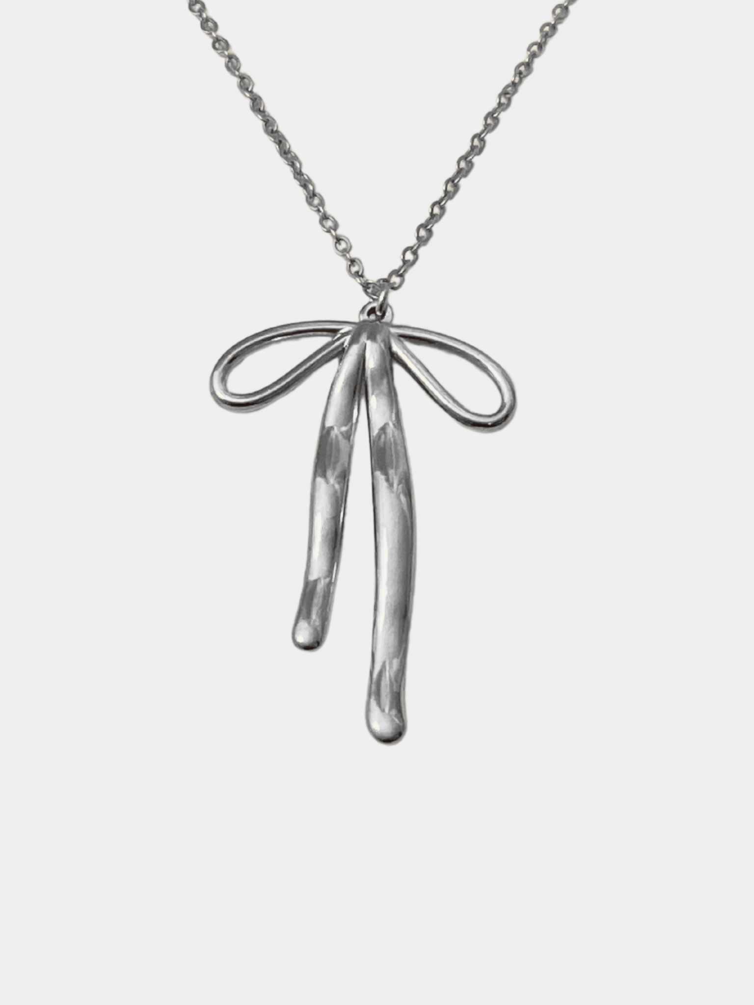 Big Bow Necklace in Silver