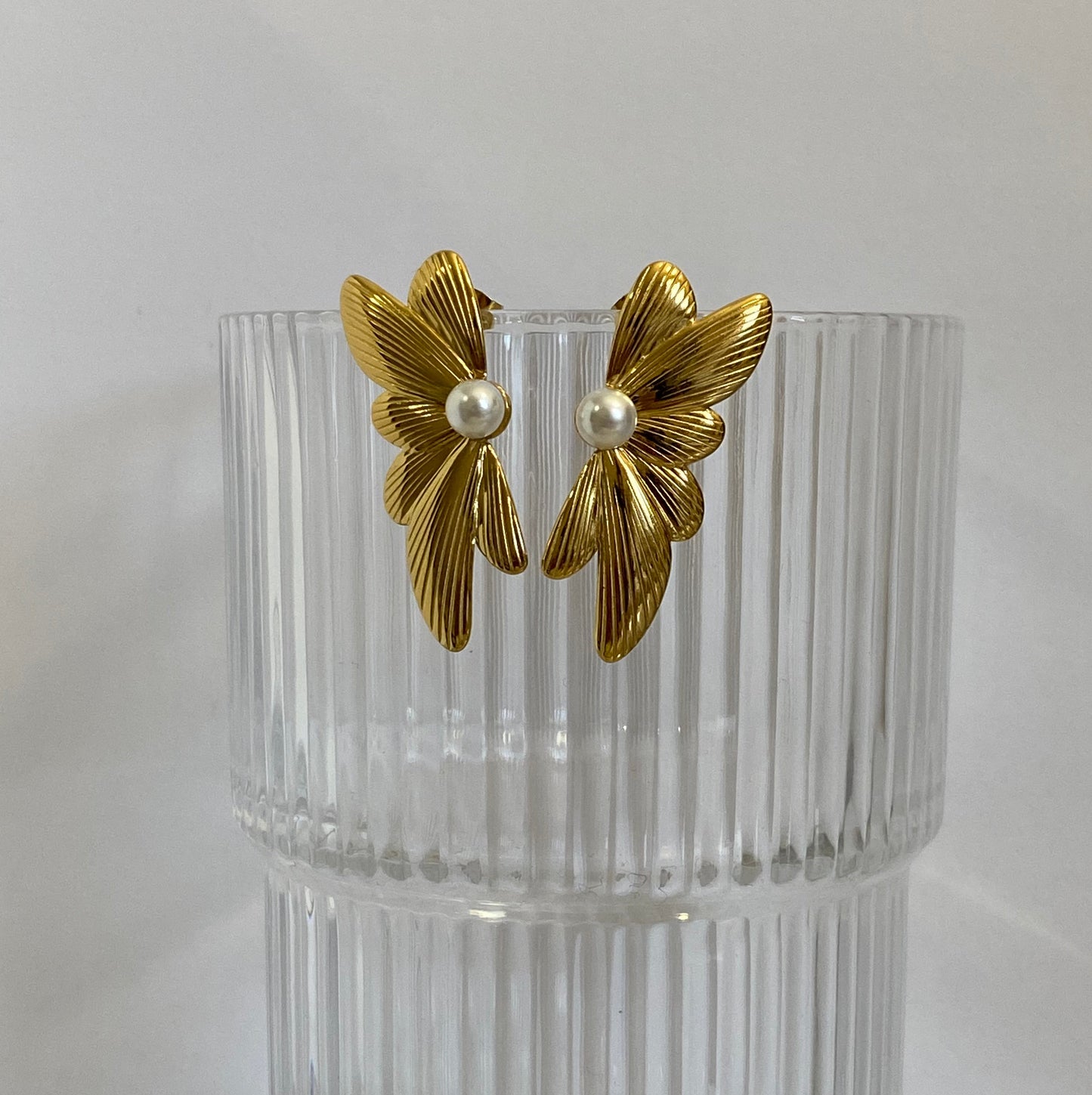 Thalia Pearl Studs