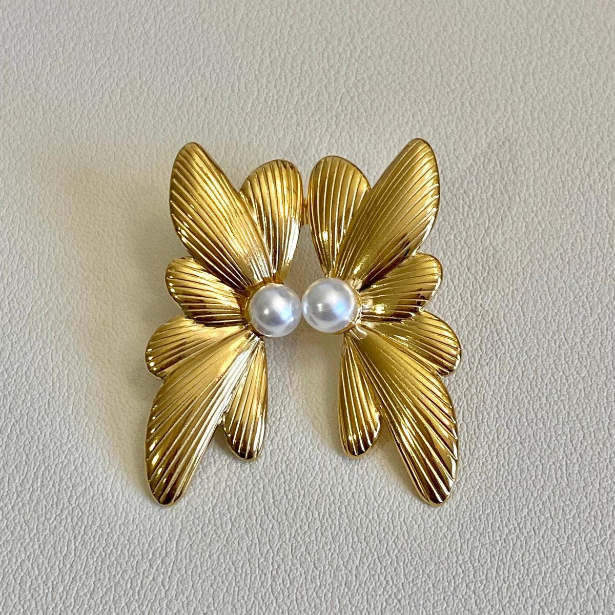 Thalia Pearl Studs