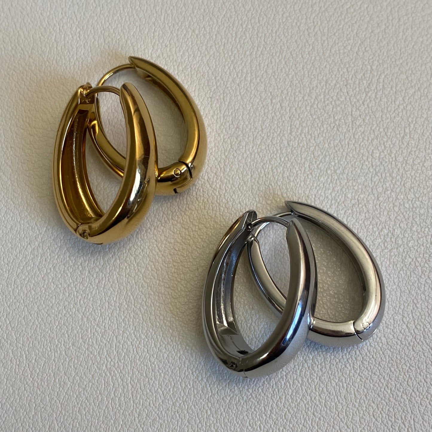 Aura Hoops