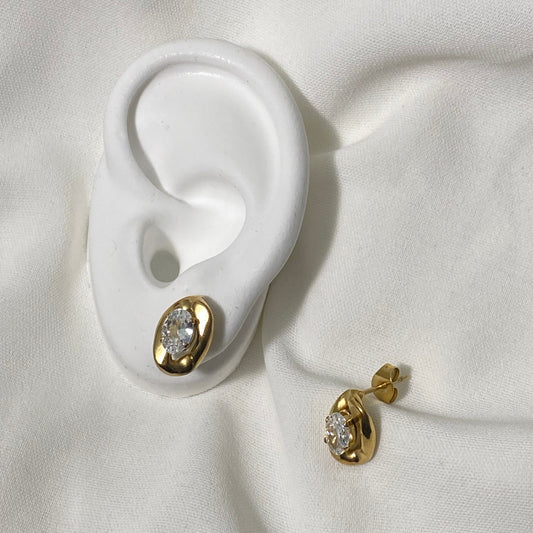Diala Studs