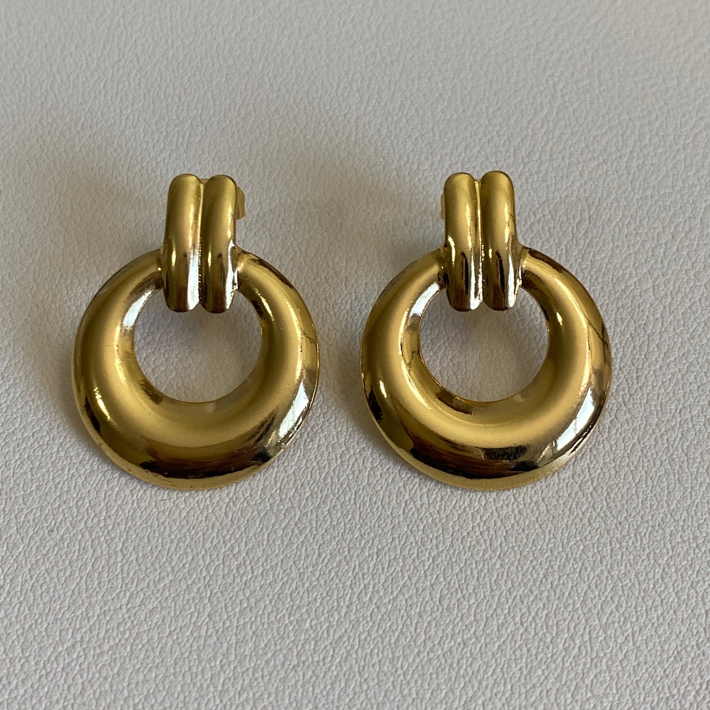 Delphi Studs