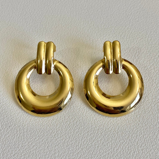 Delphi Studs